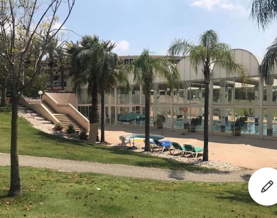 Caesarea Inn Екстер'єр фото