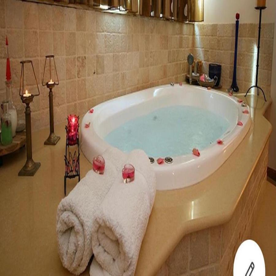 Caesarea Inn Екстер'єр фото
